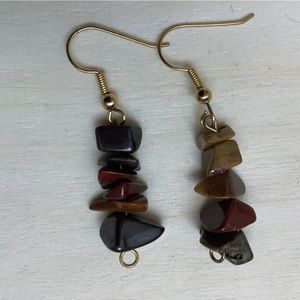 New vintage genuine polished stones earrings